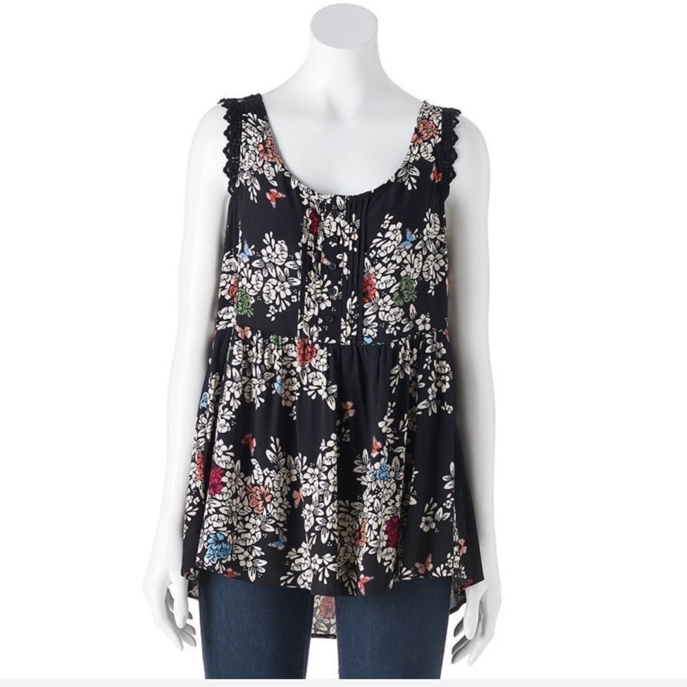 LC Lauren Conrad | Pintuck Floral Babydoll Tank
